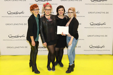 Nr.: 1000 / Com Hair Style & Fashion Group, Ploder Kerstin, Prödl Veronika, Walch Eva, Meixner Jeannine:  (© © Great Lengths)
