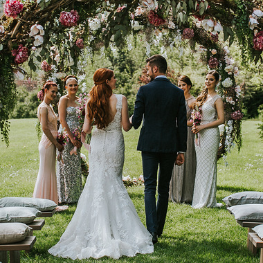 Wundervolles Haar zum wundervollen Brautkleid:  (© © Blitzkneisser)