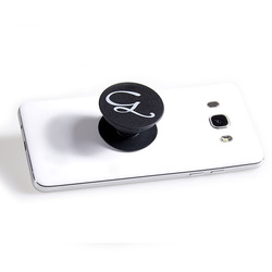 THE G POP SOCKET:  (© Great Lengths)