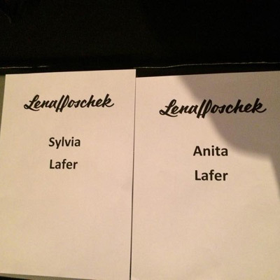 Sisters-Act - Platzkarten 'frontRow'? für Lena Hoschek Runway:  (© © Great Lengths)