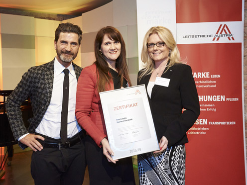 Anita Lafer und Hannes Rainer bei der Verleihung der Leitbetriebe (© Great Lengths)
