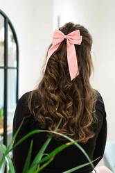 Haarschleife Blush 1 (© Great Lengths) Haarschleife Blush 1: (© Great Lengths)