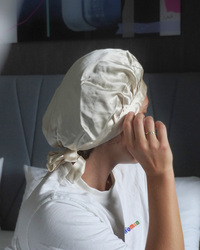 Seidenhaube, Schonung für das Haar:  (© Great Lengths)