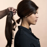 Anabell mit Simply Straight Pony vor dem Einsetzen, Sujet 1300 (© Great Lengths)