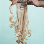 23 inch Wrap Around Pony Rückseite, Sujet 1222 (© Great Lengths)