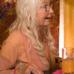 Tante Ruth (© Fortune Cookie Film Productions)