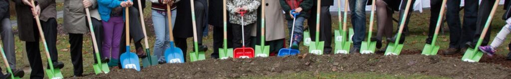 Spatenstich im SOS-Kinderdorf St&uuml;bing (&copy; Great Lengths)