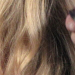 Bunte Haarsträhnen im Video (© Great Lengths)