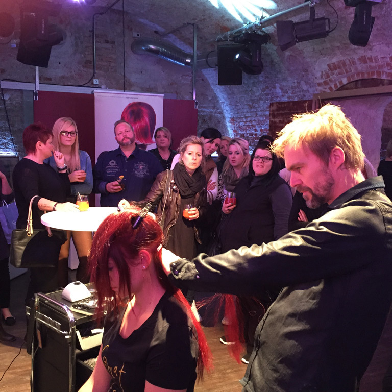 LIVE-Session unserer Trainer (© Great Lengths)