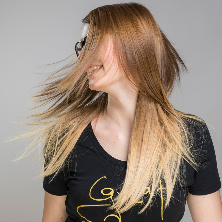 Natürlicher Farbverlauf mit der neuen Farbe BRONDE (© Great Lengths)