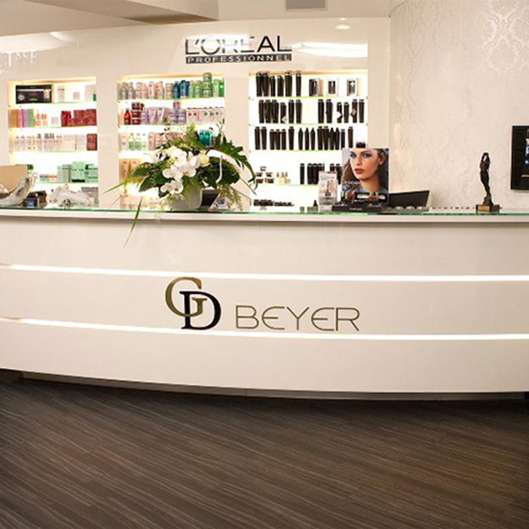 Beyer Friseur GmbH Atelier (© Great Lengths)
