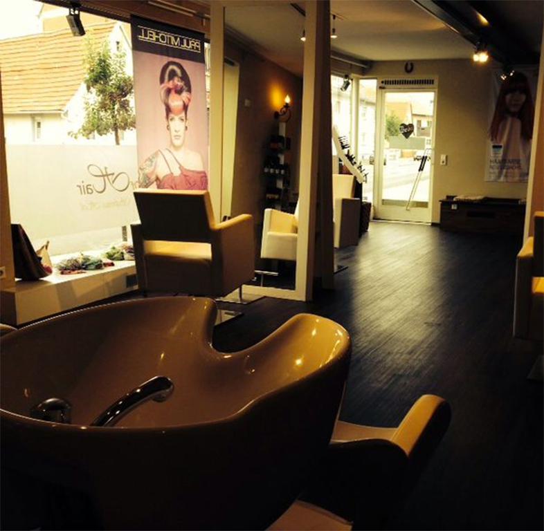 Stars Of Hair (© Great Lengths)