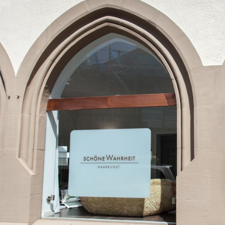 Schöne Wahrheit - Haarkunst (© Schöne Wahrheit - Haarkunst)