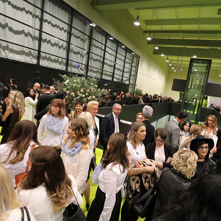 Come Together:   Die Spannung steigt (© Great Lengths)