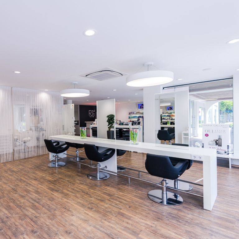 PJ's Hair & Style01 (© Alex Gschloessl)