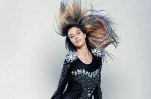 G2 - Behind the scenes, Look 2 (© Great Lengths)