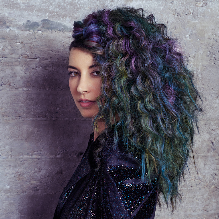 Man spürt förmlich die Energie, die im Haar steckt (© Great Lengths)