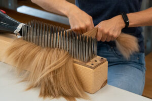 Die Produktion der Extensions, ein Handwerk (© Great Lengths)