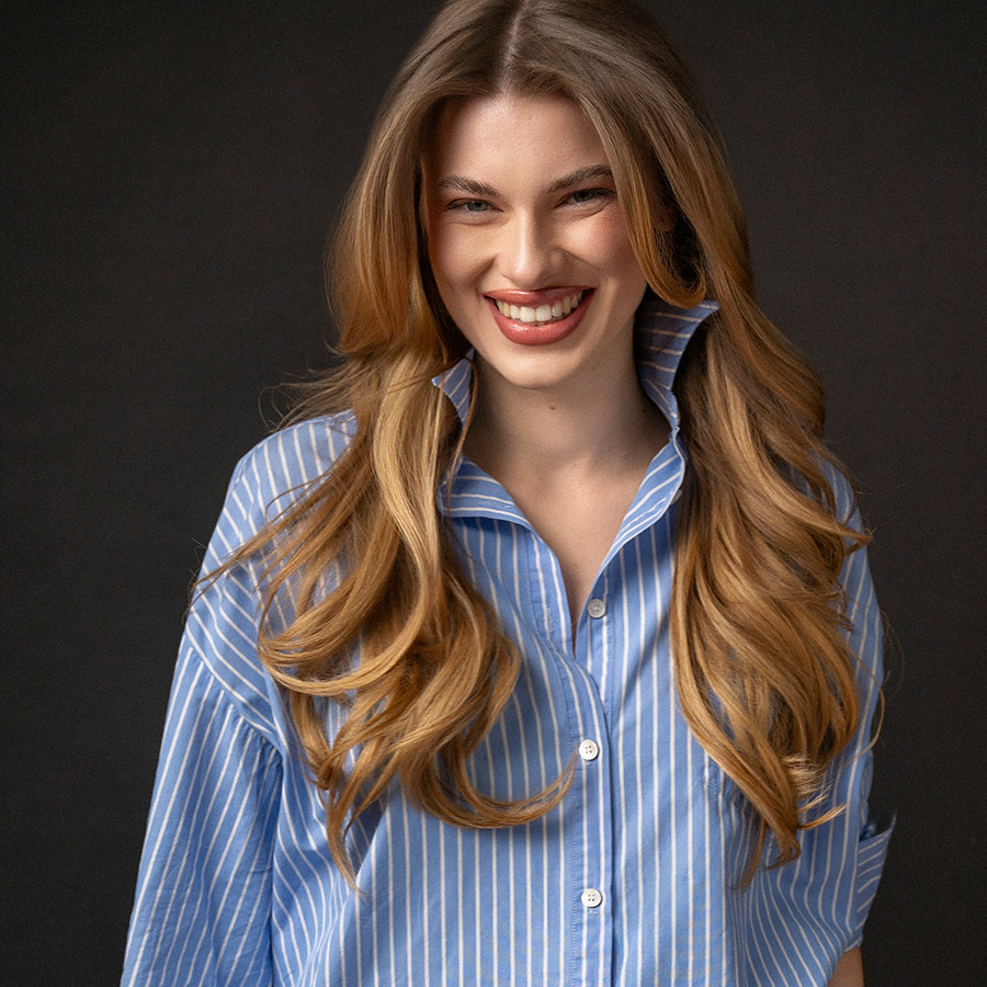Helena mit Haarverlängerung (© Great Lengths)